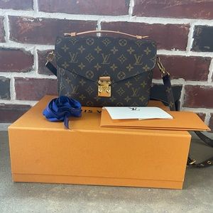 Louis Vuitton Pouchette Métis